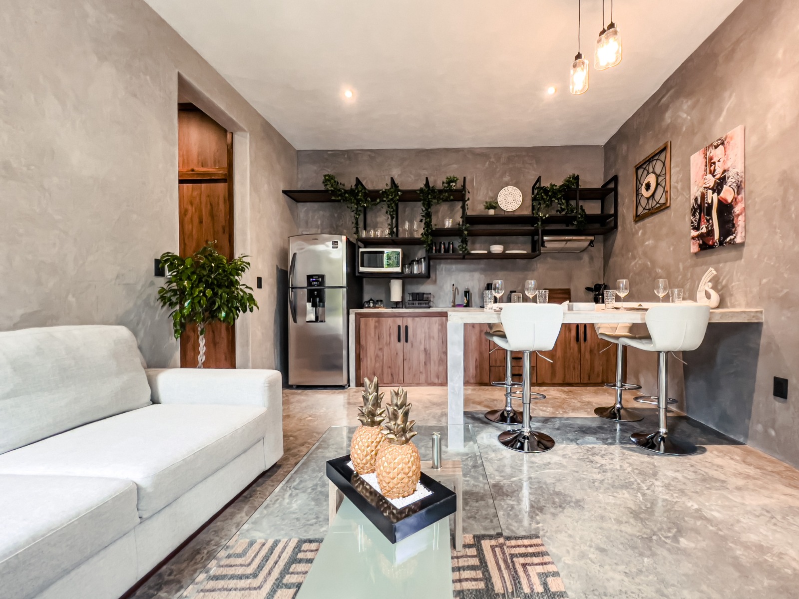 Condo 4